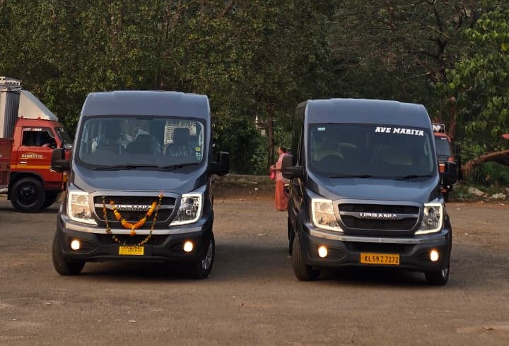 10 seater Force Urbania vans from the Kerala Taxi Cab fleet